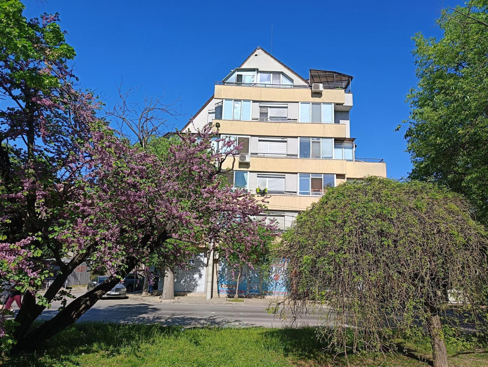 Mdm Apartment City Center Felicita Deluxe Ruse Exterior foto